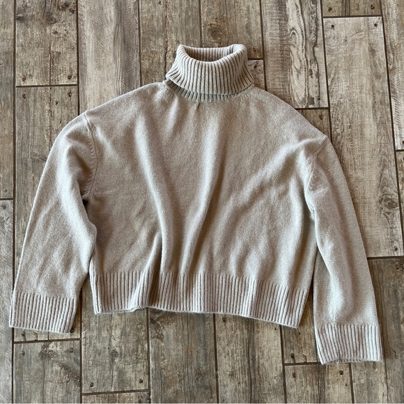 H&M Sweaters - Turtleneck Cozy Sweater - Oatmeal